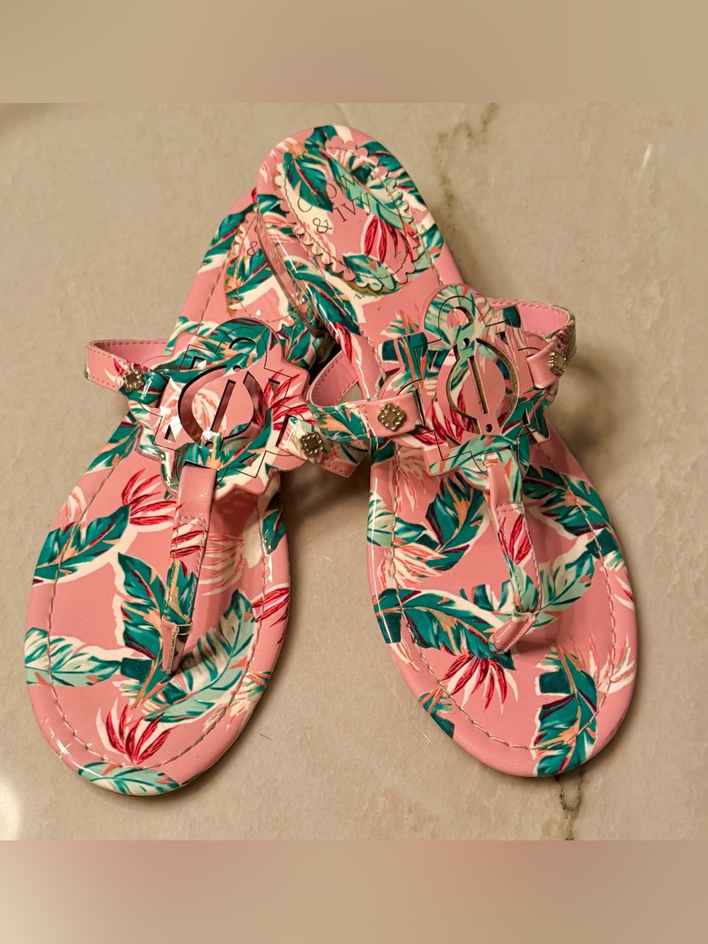Crown & Ivy Whitley Mint Green Pink Palm Floral Thong Sandals Preppy~ 7.5M~ EUC